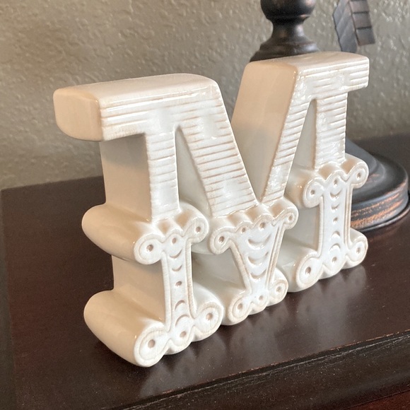 Excellent condition! Hallmark letter ‘M’ decor - Picture 3 of 8